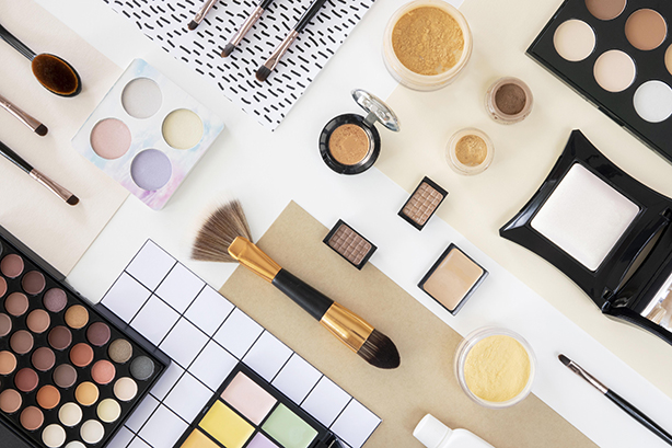 flat-lay-beauty-cosmetic-products